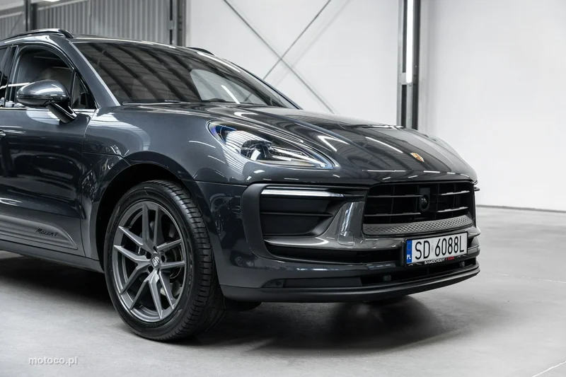 Porsche Macan 95B 46
