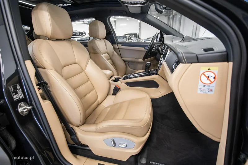 Porsche Macan 95B 48