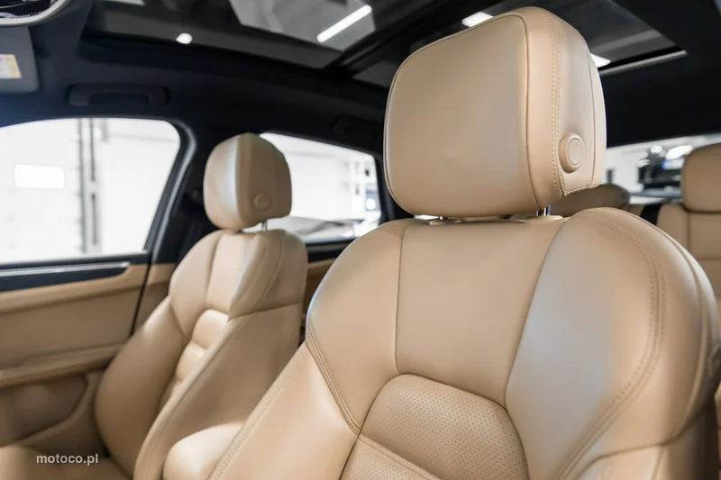 Porsche Macan 95B 61