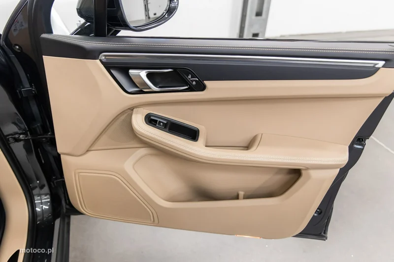 Porsche Macan 95B 69
