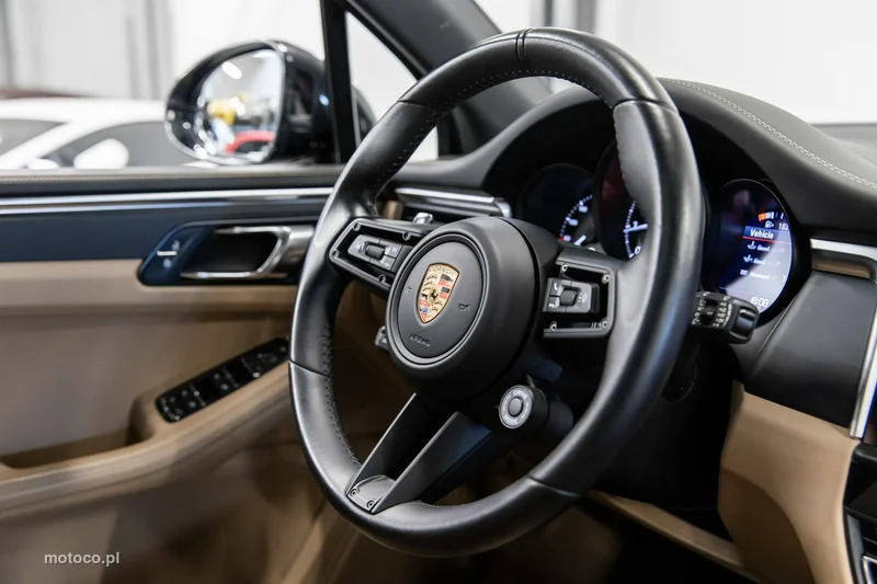 Porsche Macan 95B 72