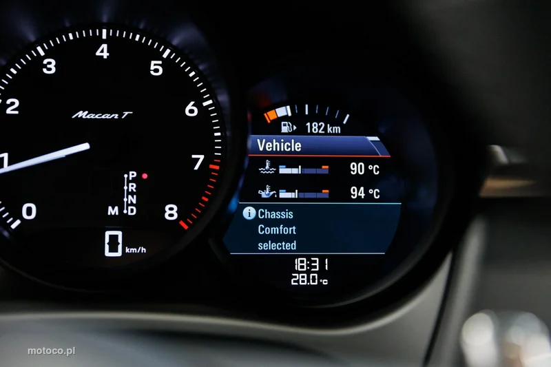Porsche Macan 95B 74