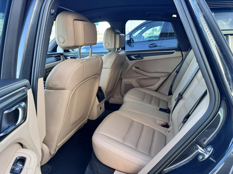 Porsche Macan 95B 21