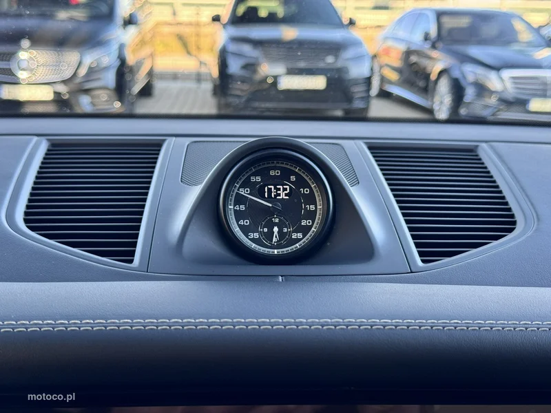 Porsche Macan 95B 28