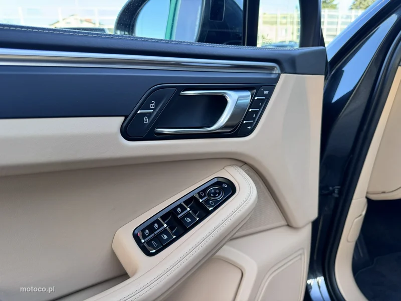 Porsche Macan 95B 29