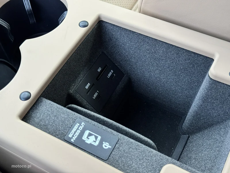 Porsche Macan 95B 35