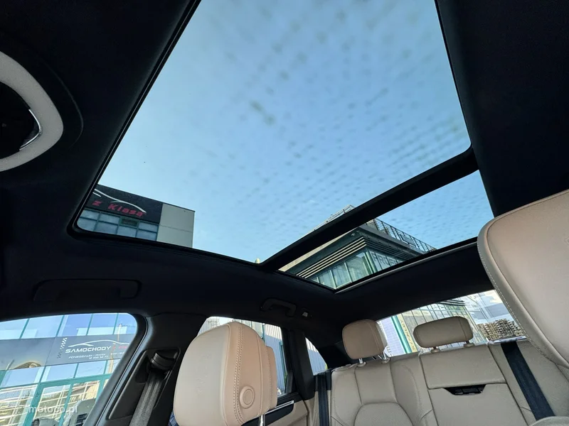 Porsche Macan 95B 36