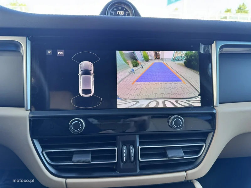 Porsche Macan 95B 39