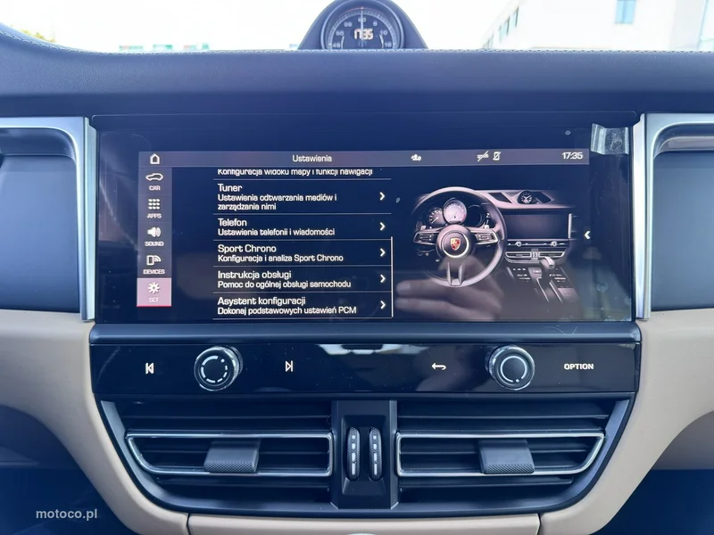 Porsche Macan 95B 41