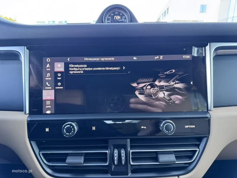 Porsche Macan 95B 47