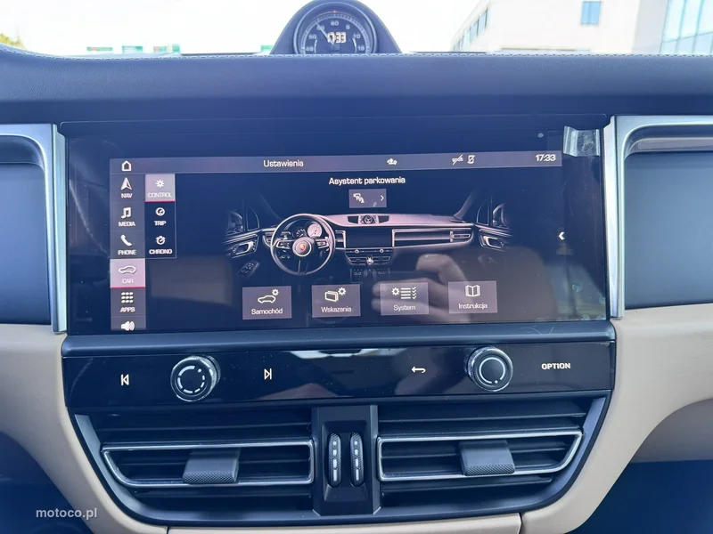 Porsche Macan 95B 49