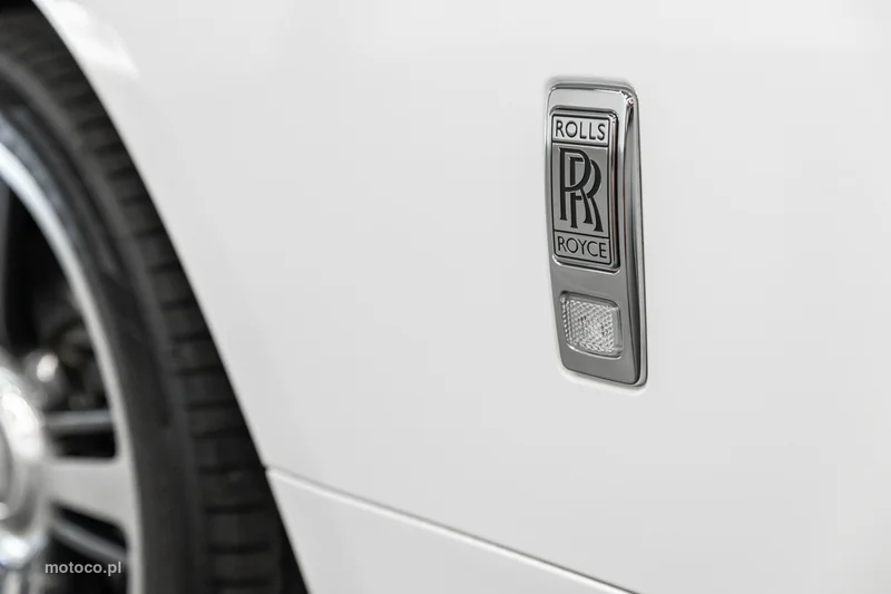 Rolls-Royce Wraith 13