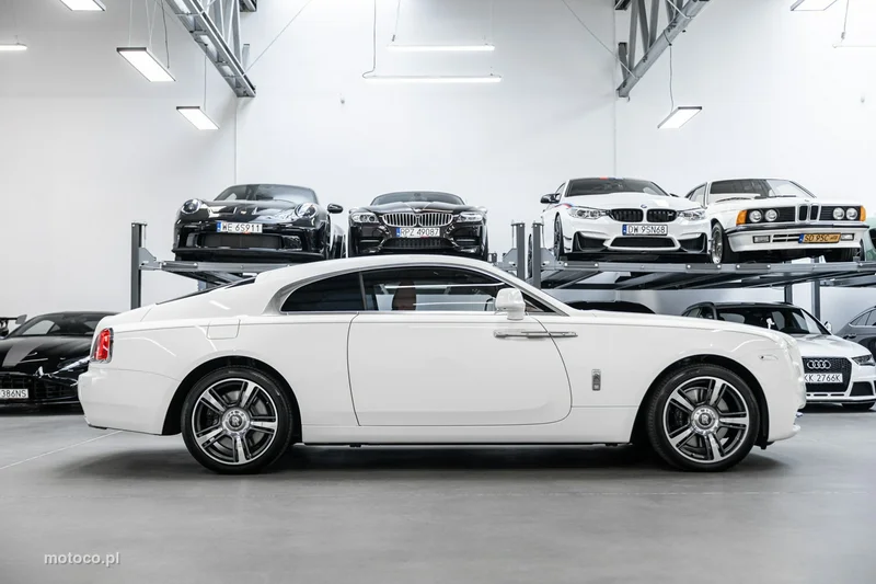 Rolls-Royce Wraith 6