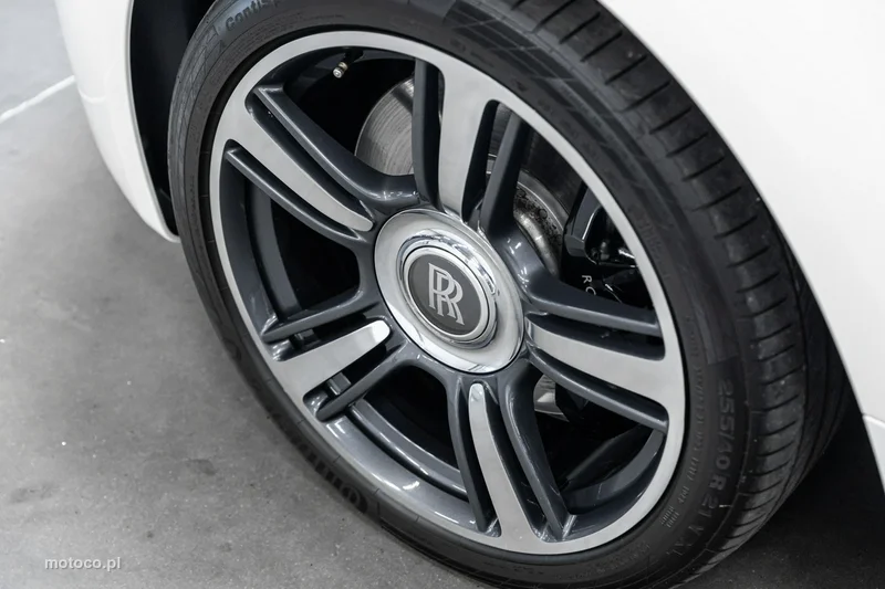 Rolls-Royce Wraith 53
