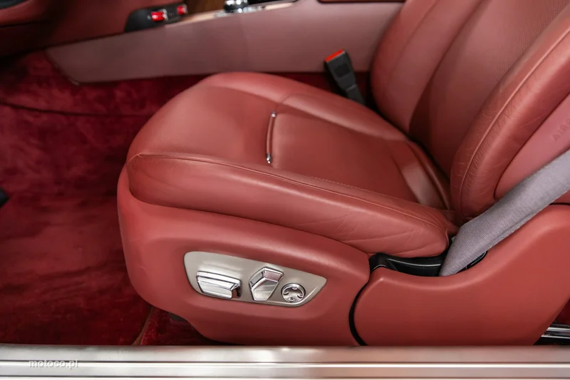 Rolls-Royce Wraith 63