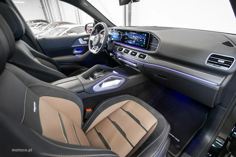 Mercedes-Benz GLS Klasa 23