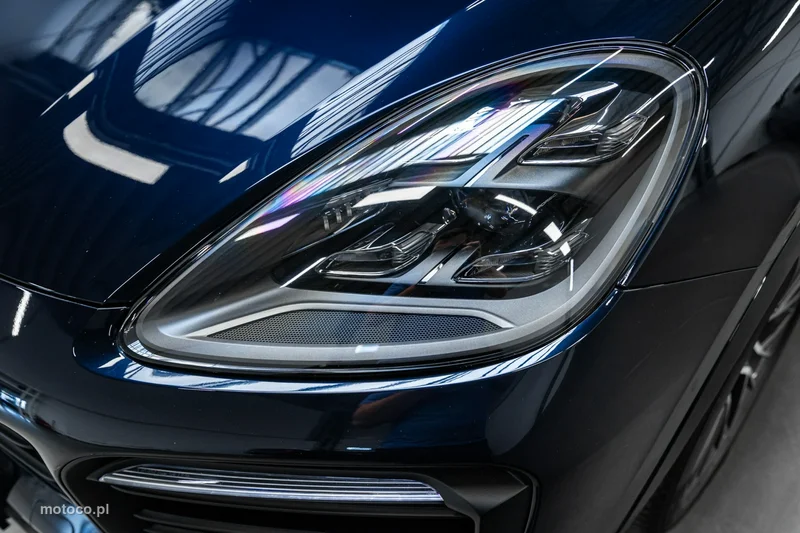Porsche Cayenne 9YA 11