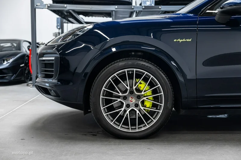 Porsche Cayenne 9YA 12