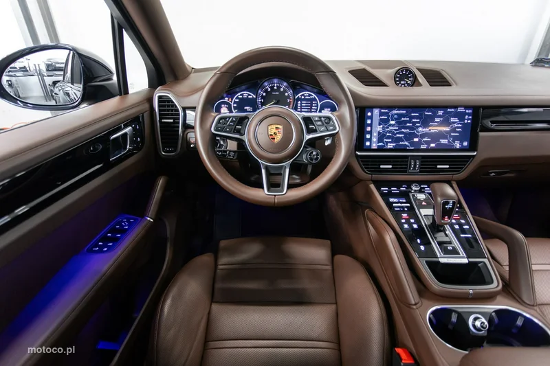 Porsche Cayenne 9YA 24