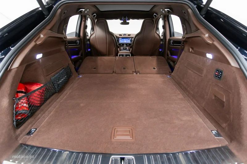 Porsche Cayenne 9YA 26