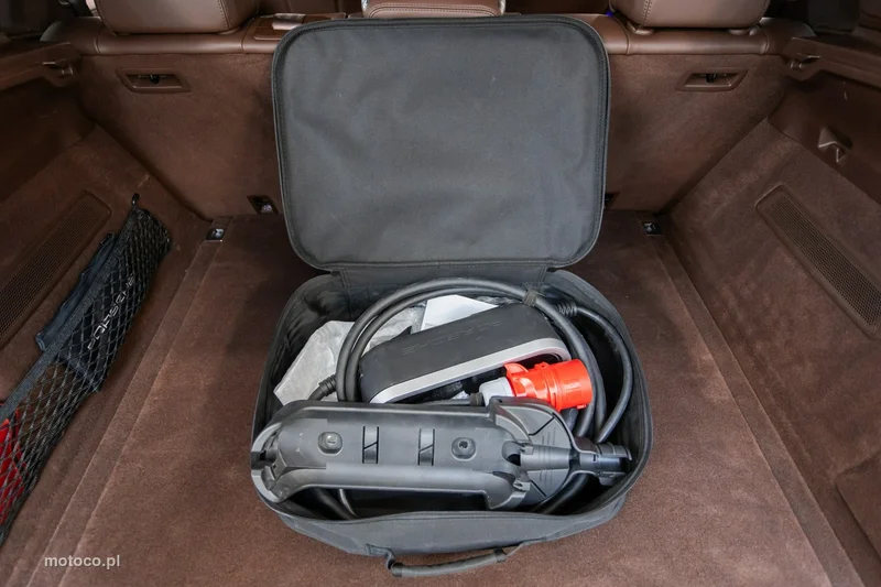 Porsche Cayenne 9YA 28