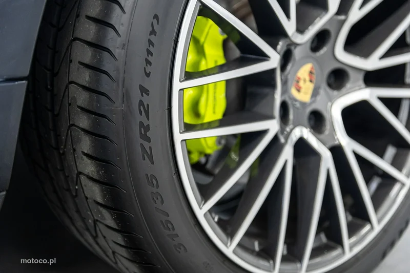 Porsche Cayenne 9YA 49