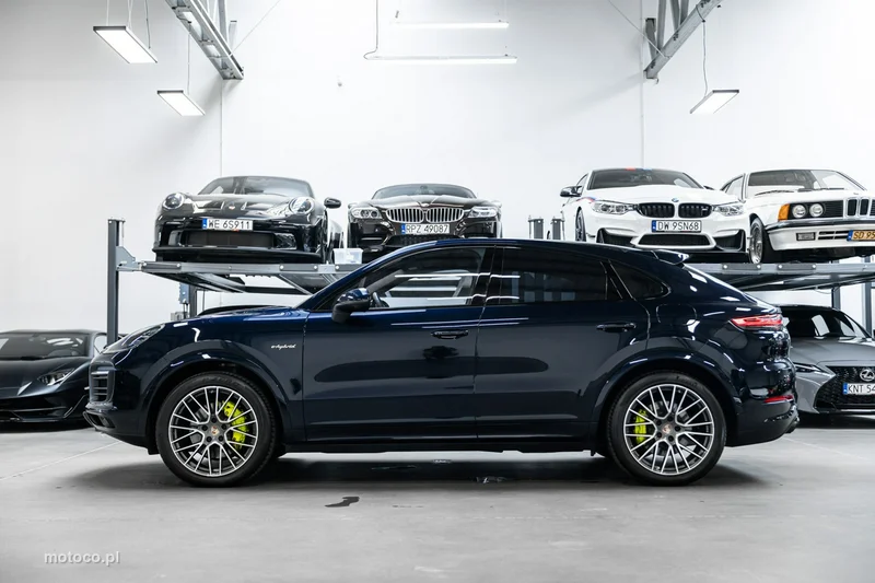 Porsche Cayenne 9YA 8