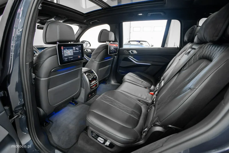 BMW X7 G07 21