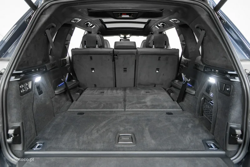 BMW X7 G07 28