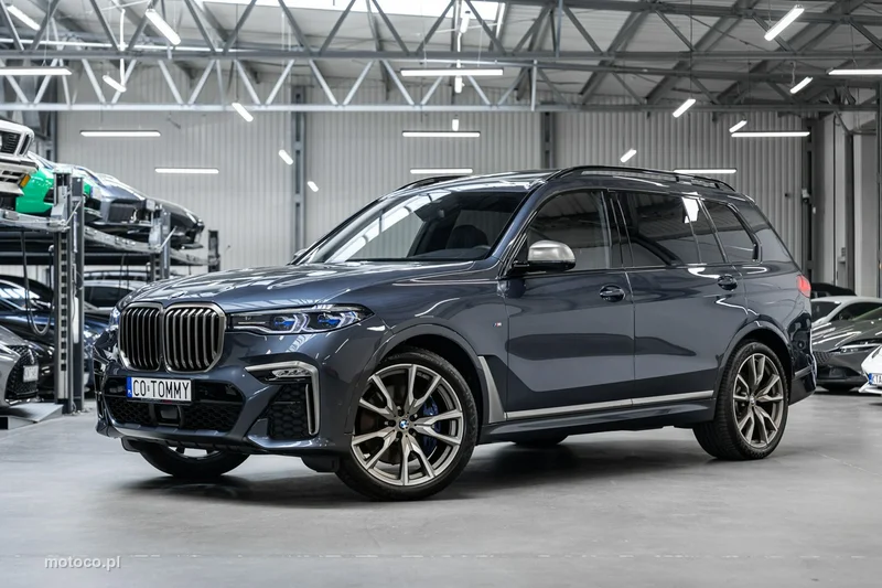 BMW X7 G07 42