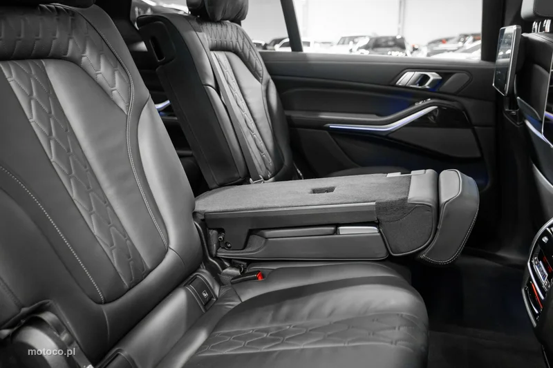 BMW X7 G07 54