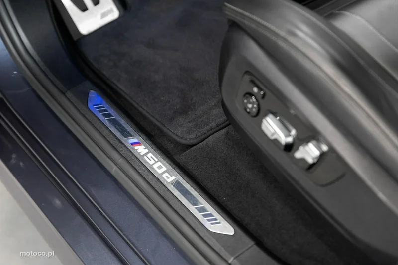 BMW X7 G07 68
