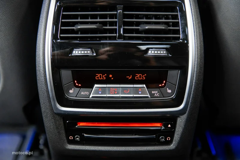 BMW X7 G07 74