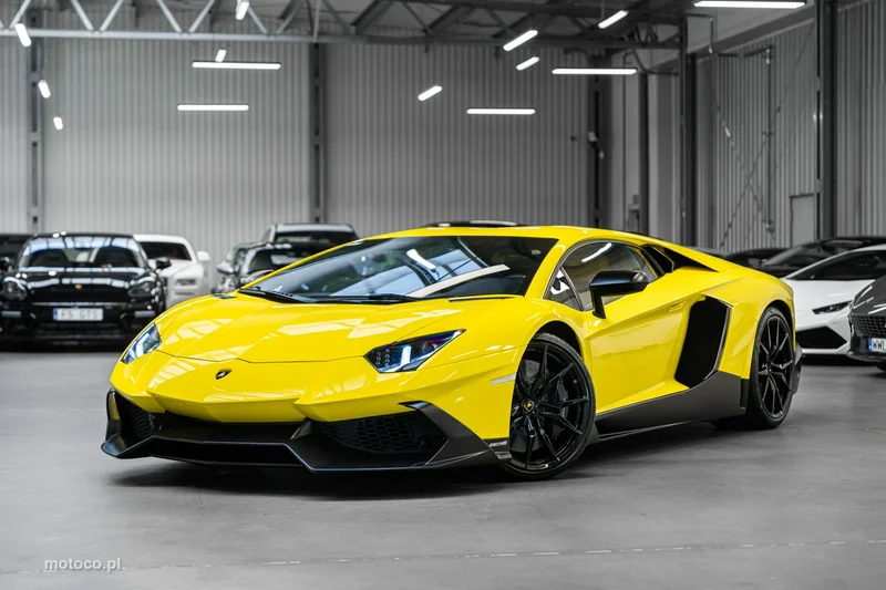 Lamborghini Aventador 15