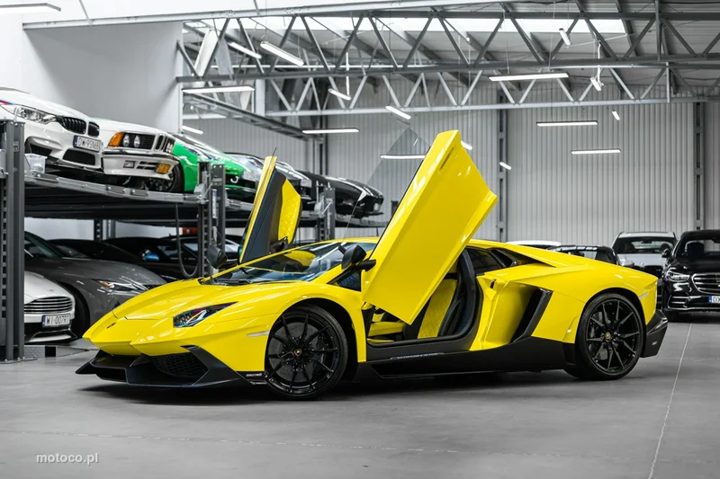Lamborghini Aventador 18