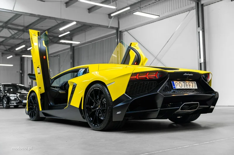 Lamborghini Aventador 27