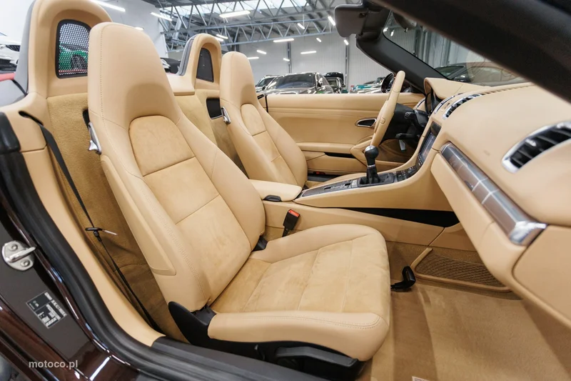 Porsche Boxster 981 31