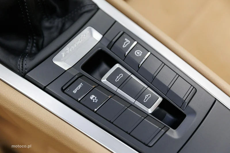 Porsche Boxster 981 38