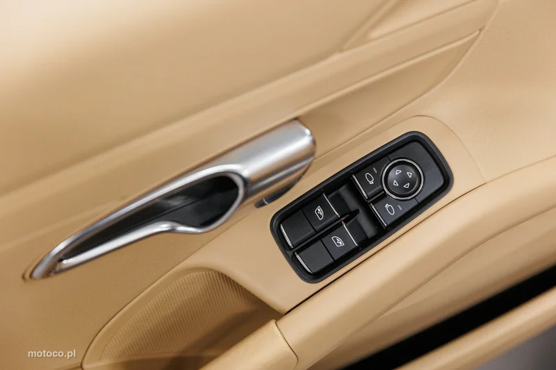Porsche Boxster 981 57