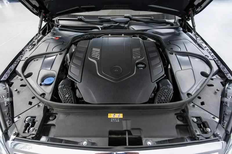 Mercedes-Benz Klasa S W222 S 560 15