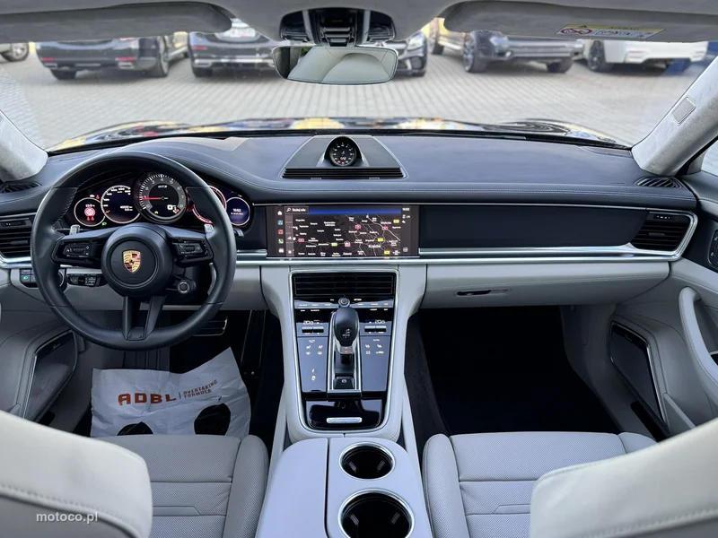 Porsche Panamera 971 13