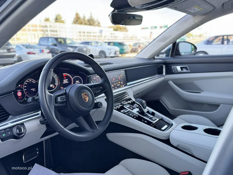 Porsche Panamera 971 14