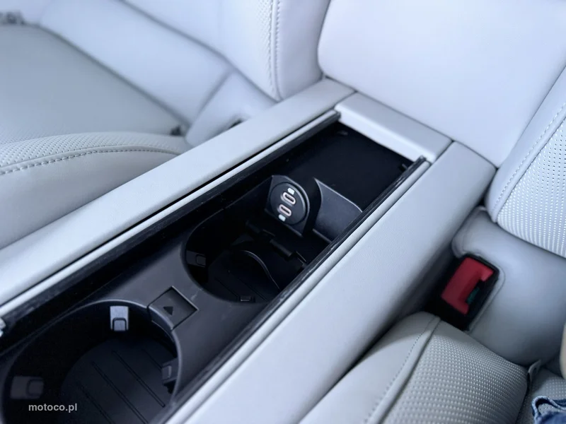 Porsche Panamera 971 23