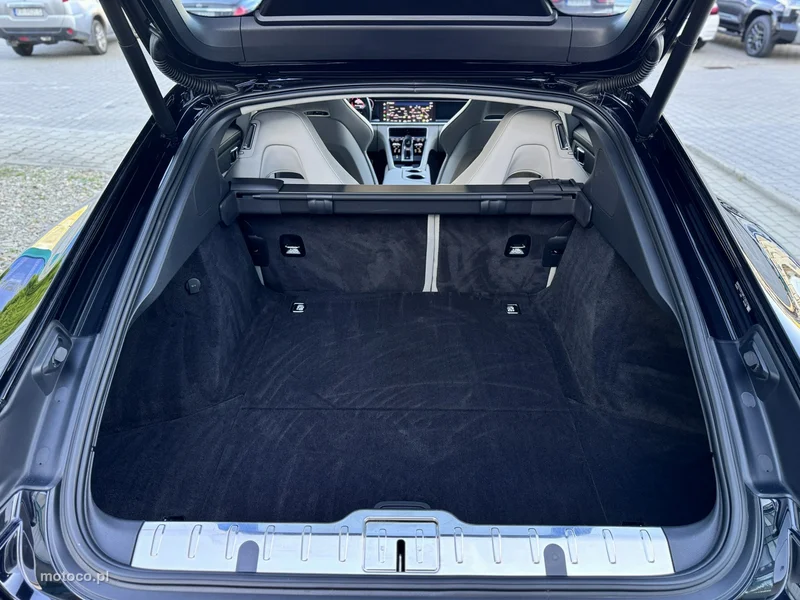 Porsche Panamera 971 25