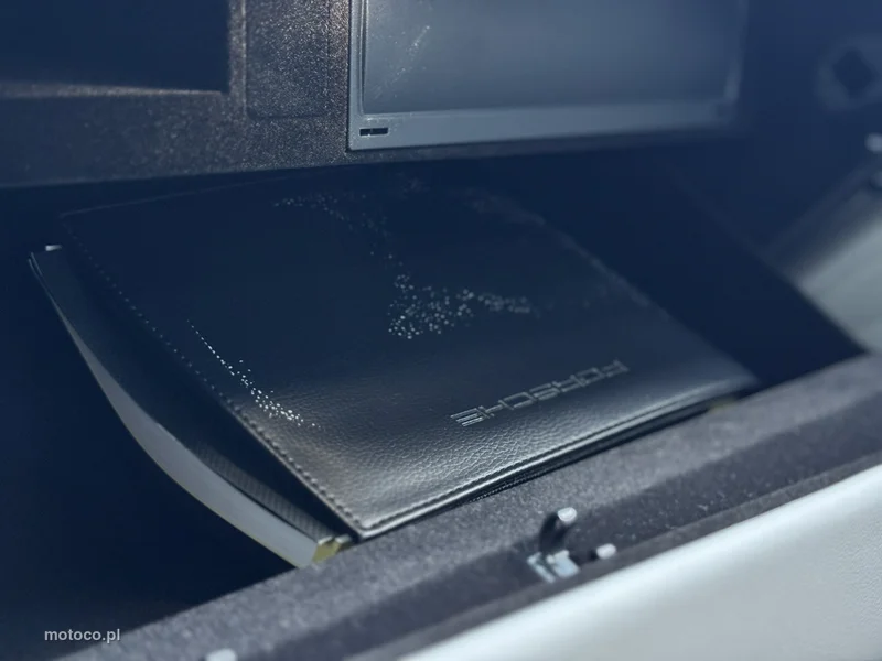 Porsche Panamera 971 33