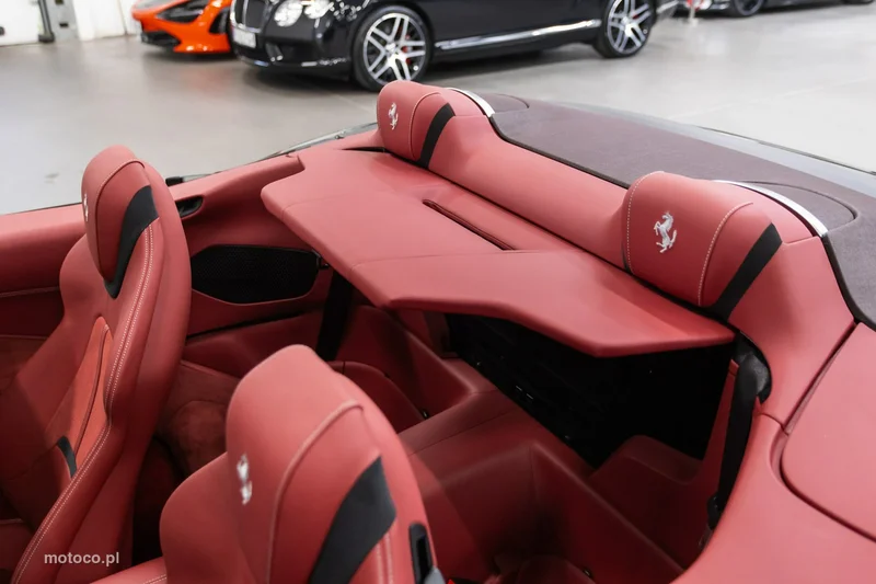Ferrari Roma Spider 27