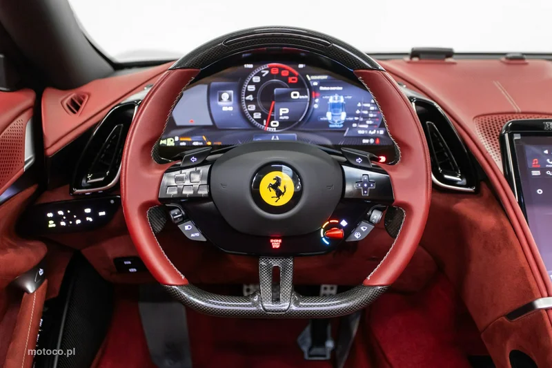 Ferrari Roma Spider 30