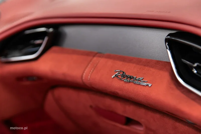 Ferrari Roma Spider 37
