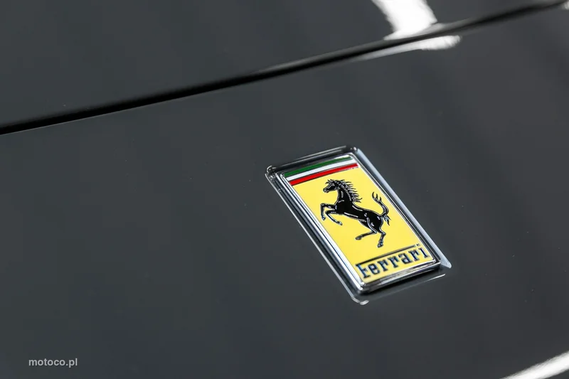 Ferrari Roma Spider 57