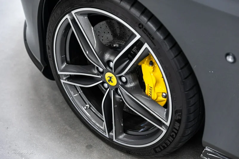 Ferrari Roma Spider 58